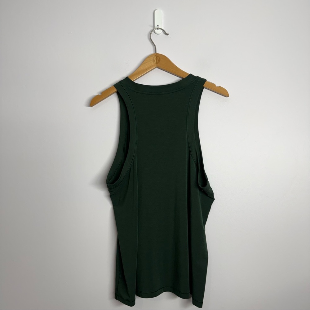 81: Lululemon Jersey Training Tank Top Legacy Green Size 14? 21” PTP - Picture 3 of 5